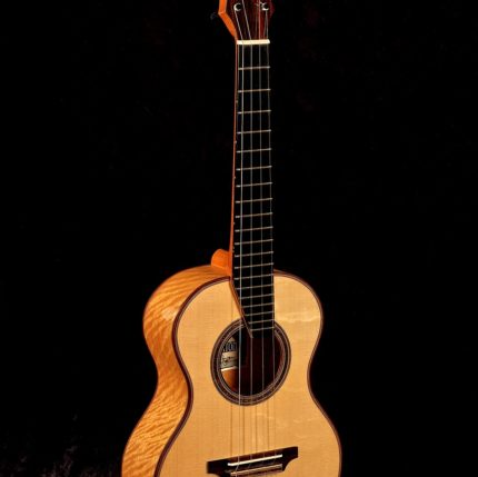 red swan ukulele